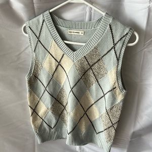 Sweater vest